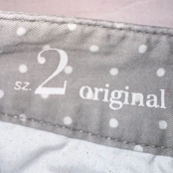 Ann Taylor Gray Polka Dot Women's Shorts - Picture 8 of 8